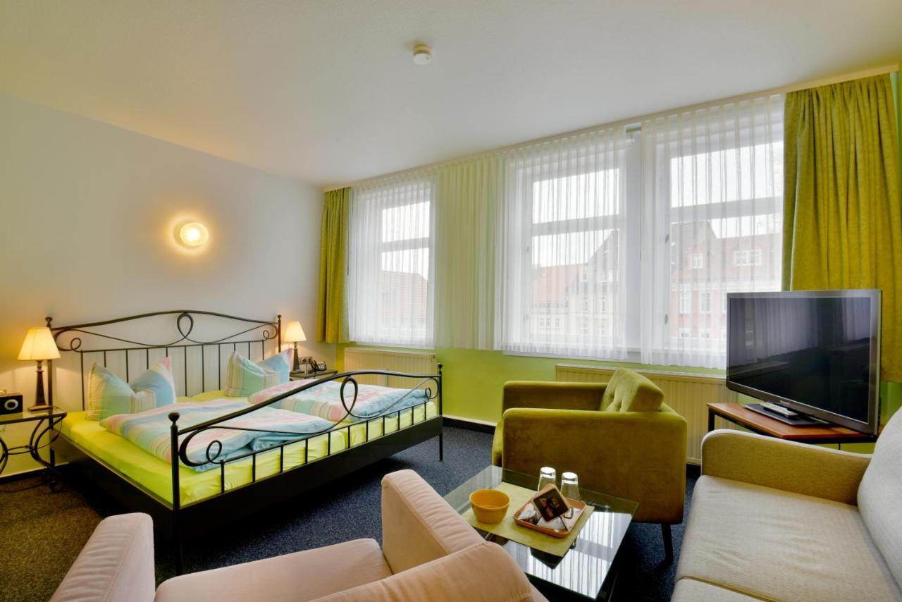 Hotel Goldene Sonne Arnstadt Exterior photo