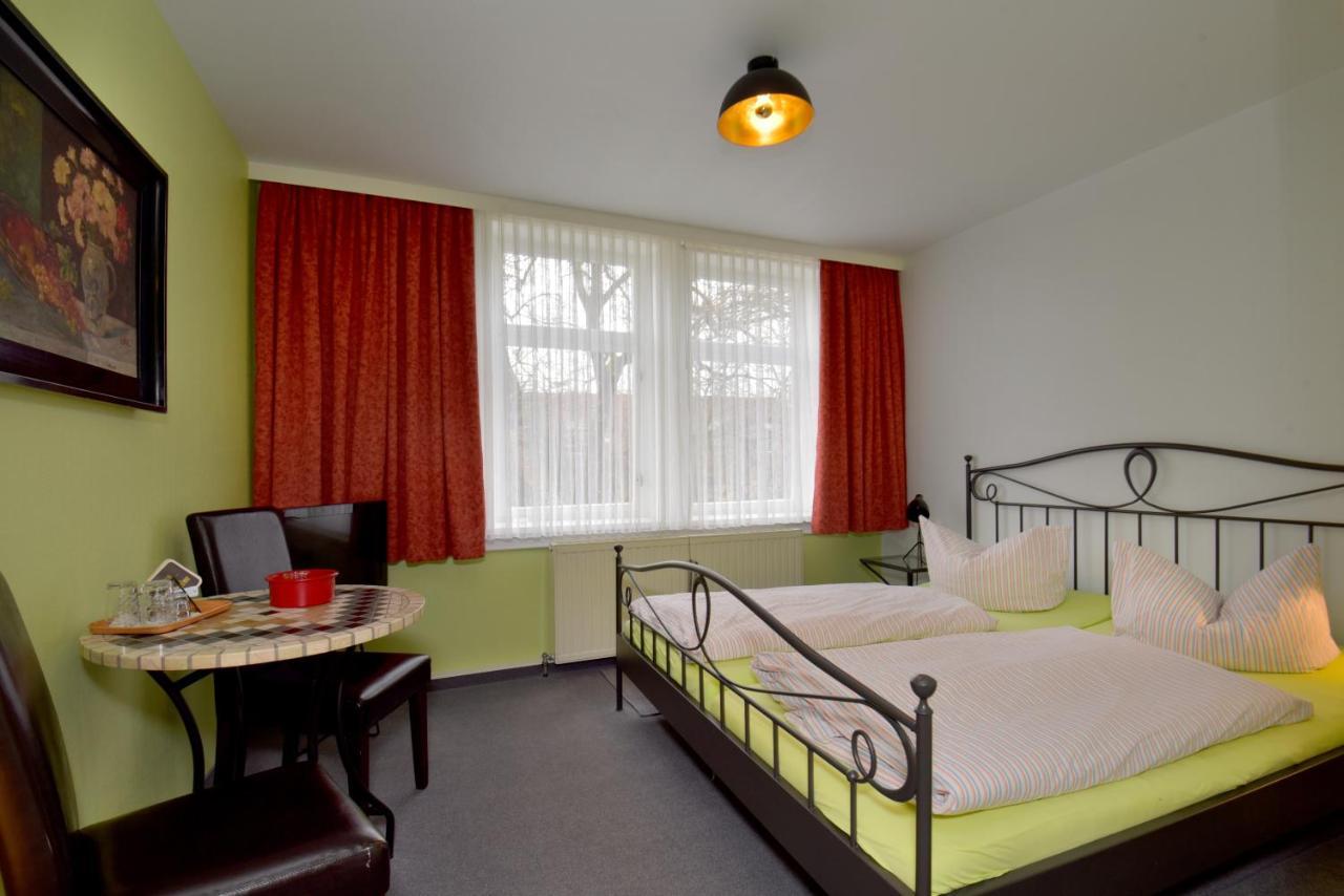 Hotel Goldene Sonne Arnstadt Exterior photo